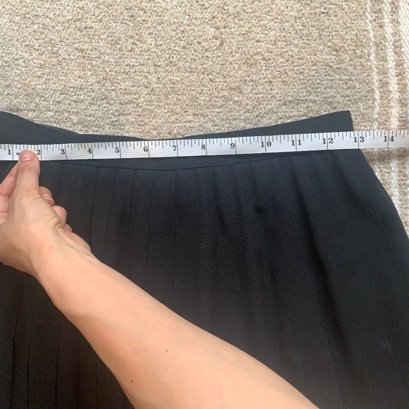 Vintage Pleated Skirt - Picture 7 of 7